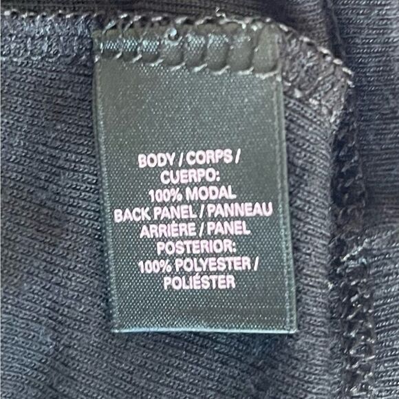 Victoria’s Secret Black Pleated Satin Back Blouse. - Picture 7 of 7